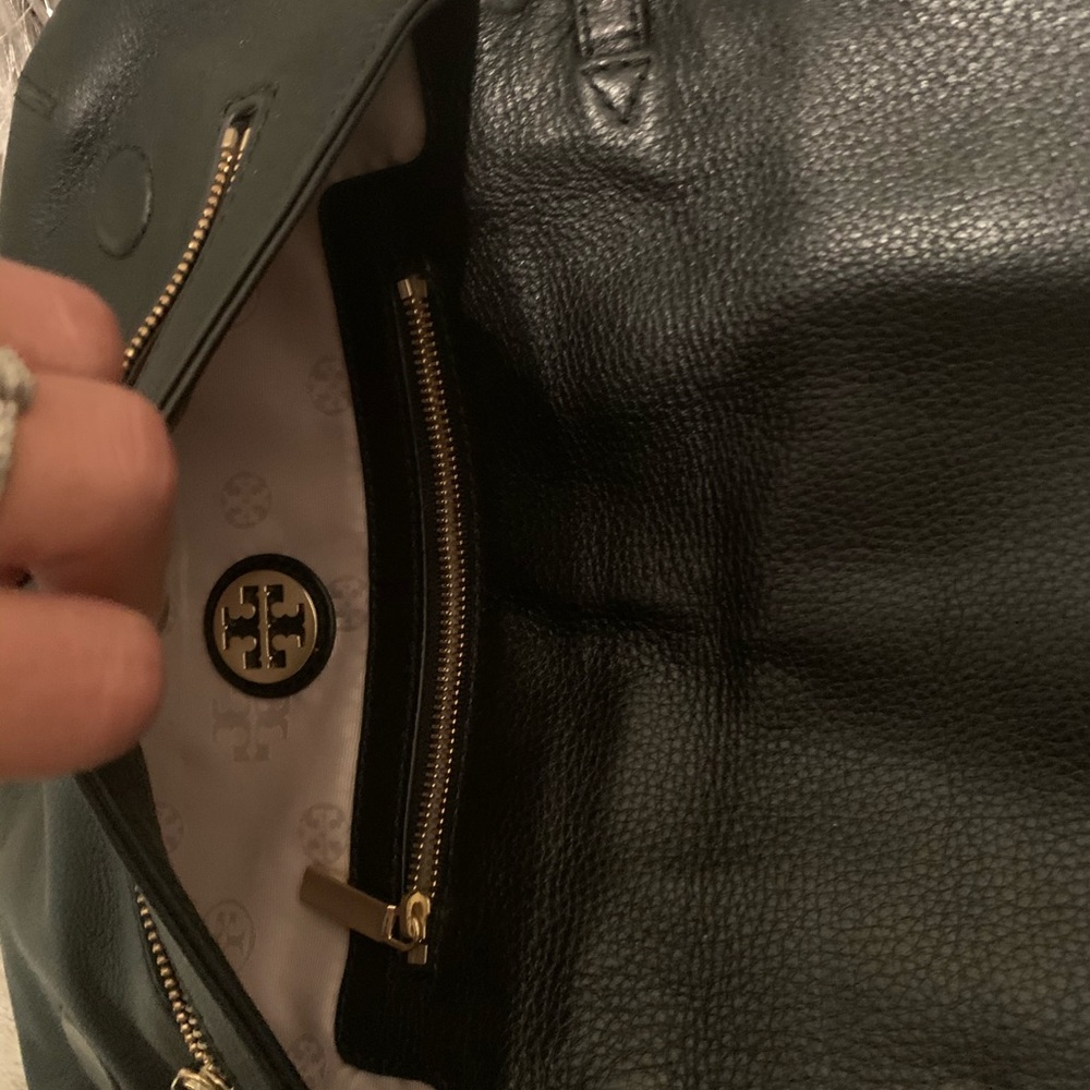 Tory Burch CrossBody Bag - Picture 5 of 6